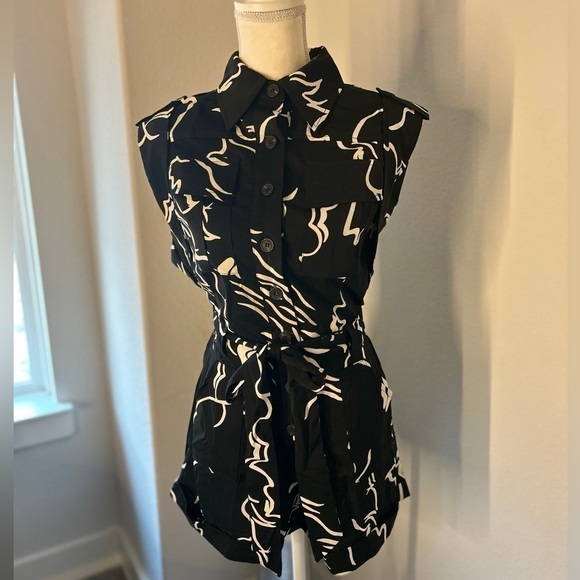 NWT - LUX Abstract Romper - Picture 5 of 12